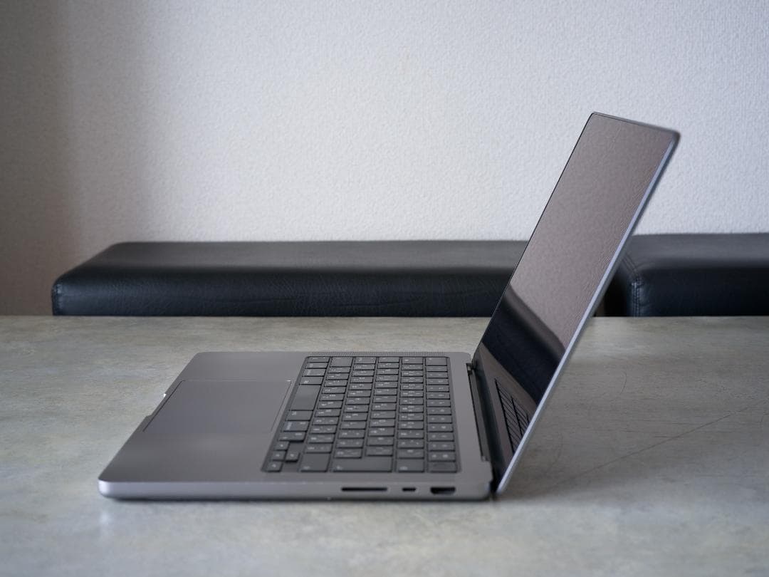 【美品】MacBook Pro M2 Max 14インチ／96GB 2TB