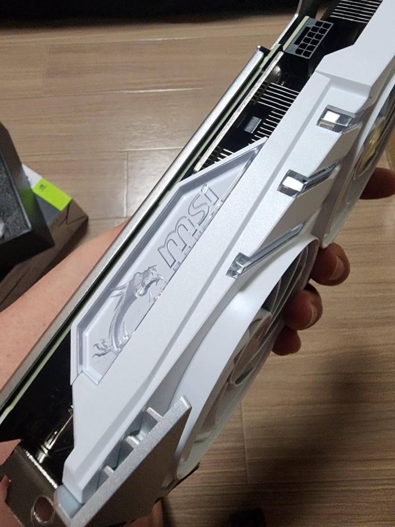 グラフィックボード・グラボ・ビデオカード MSI GeForce RTX 4070 Gaming X Slim