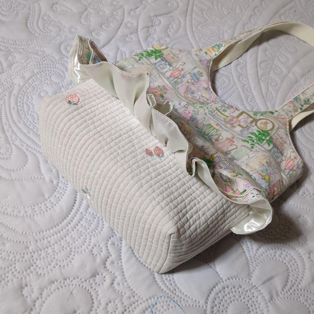 カラフルフリルバッグ…ユキエモン＆刺繍入りヌビキルト…他２点お纏め