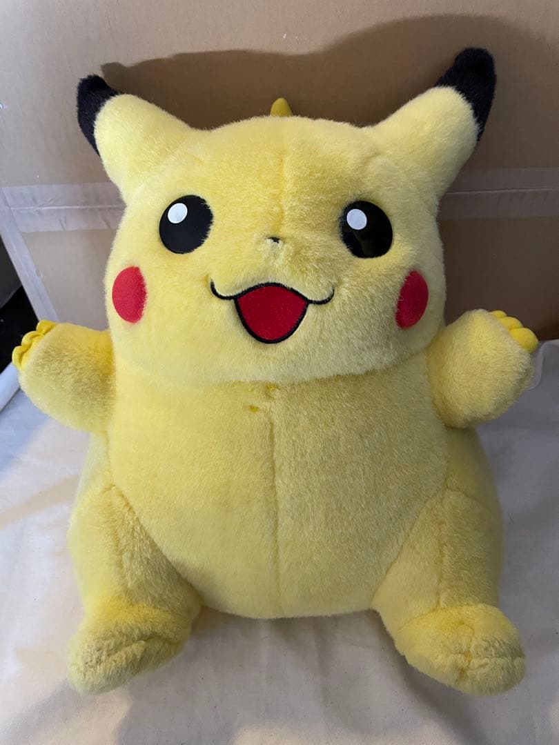 おまけ付き　ワケアリ　初期ピカチュウ　等身大　ぬいぐるみ　2体セット