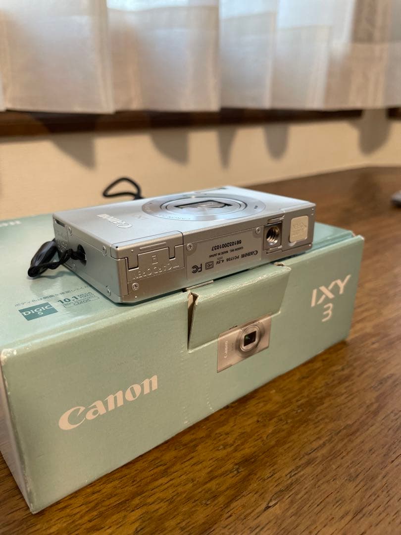 Canon IXY3 シルバー