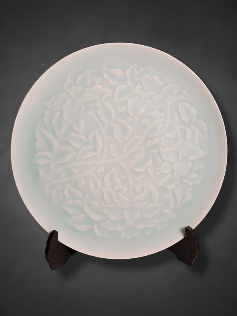 #人間国宝 塚本快示 快山窯 青白磁唐草文大皿 皿立て付属/【直径約32cm】