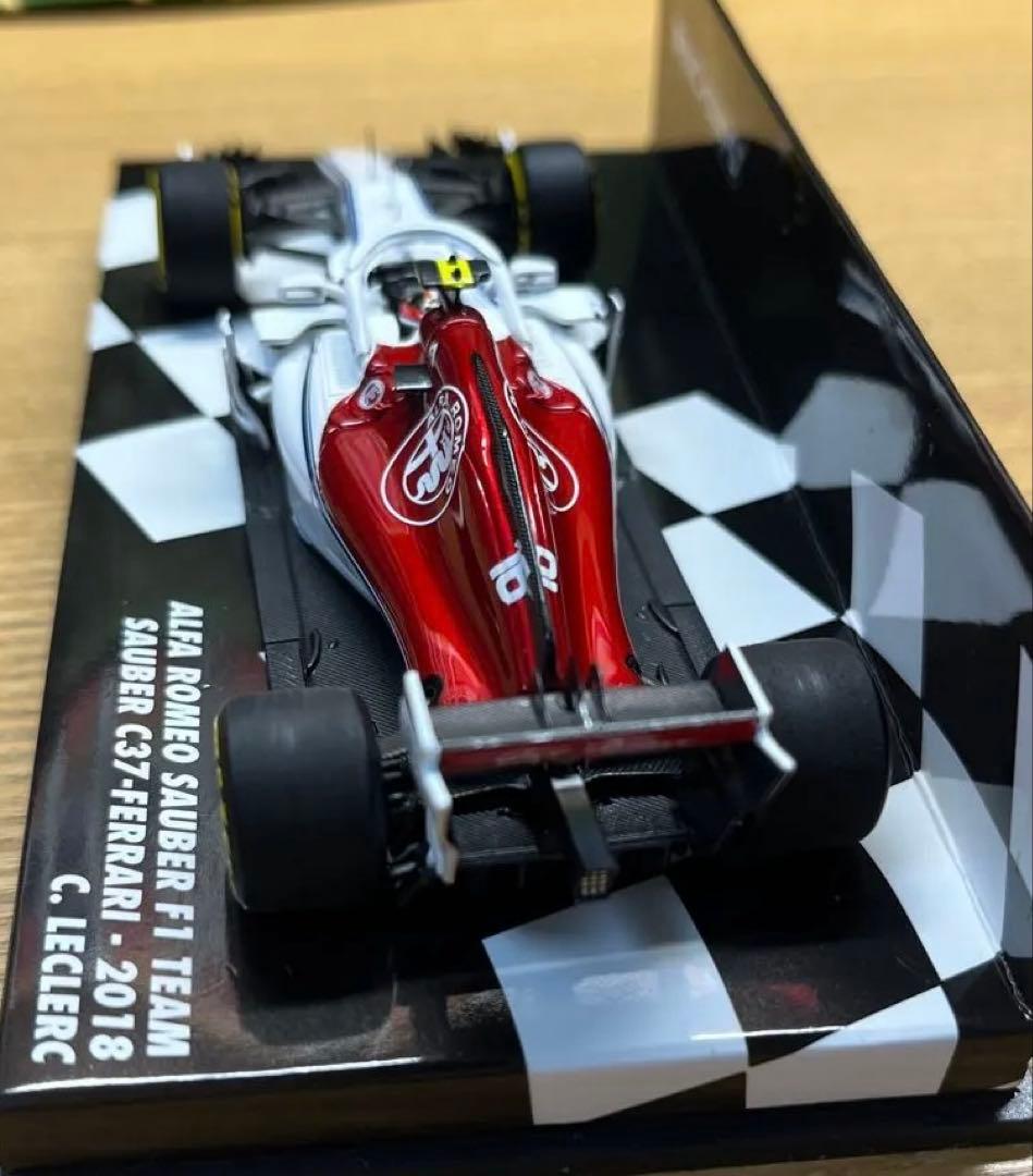 ミニチャンプス1/43 ザウバー C37 2018 シャルル・ルクレール
