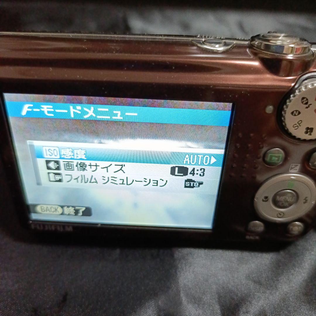 【中古品】FUJIFILM FinePix F70EXR ブラウン デジカメ