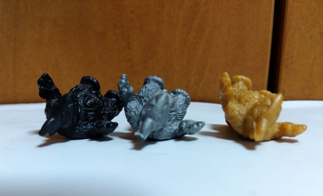怪獣消しゴム スノーゴン カラフル８体セット