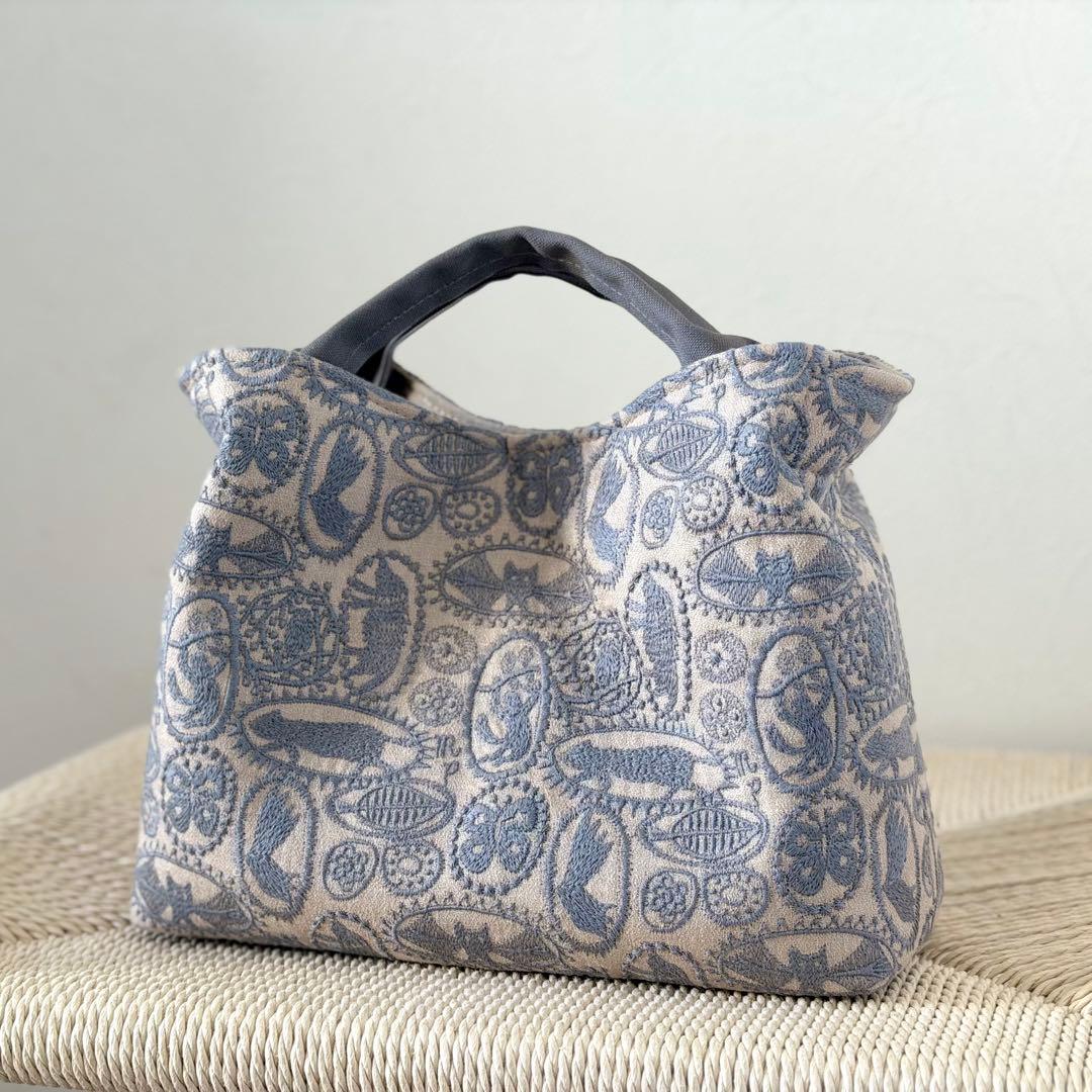 ⚮̈ミナペルホネン　jungle relief gray ヌッピバッグ