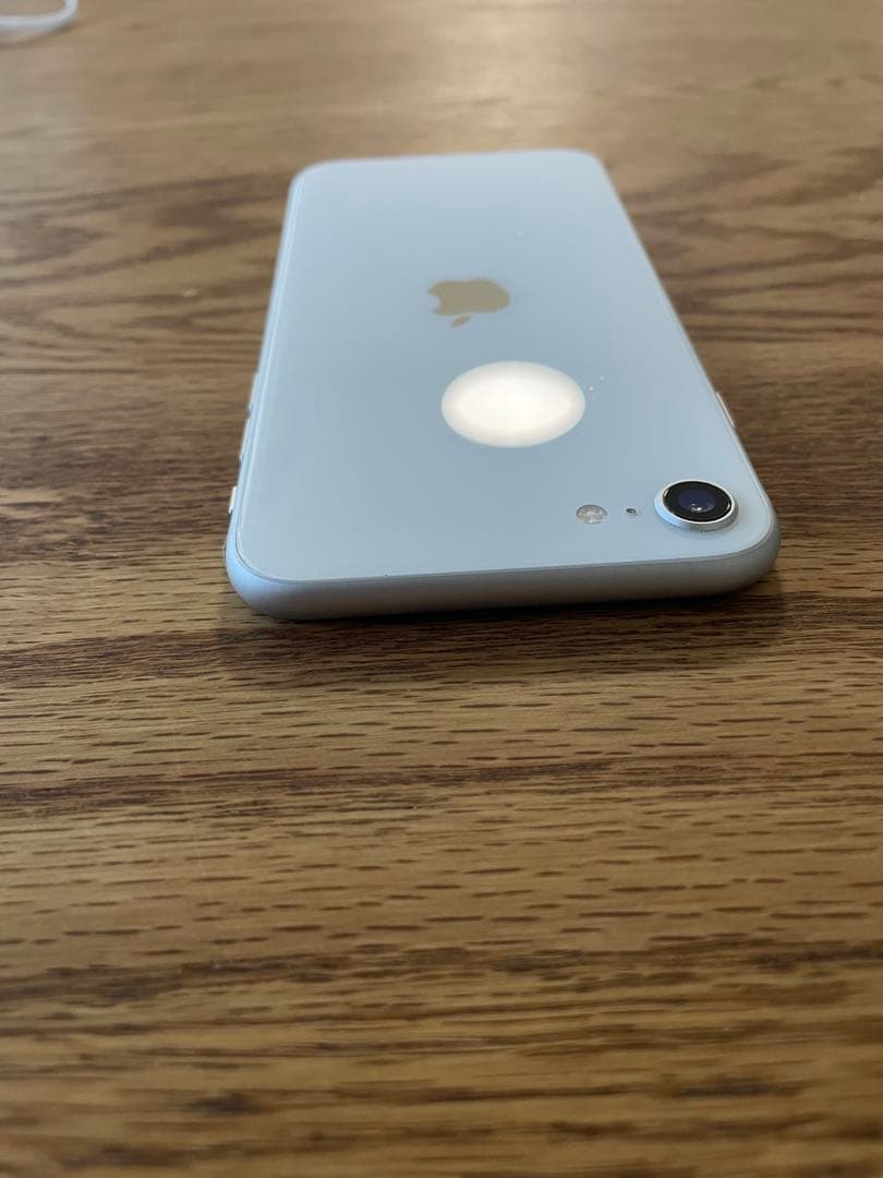 Apple iPhone SE (第2世代) ホワイト （美品）
