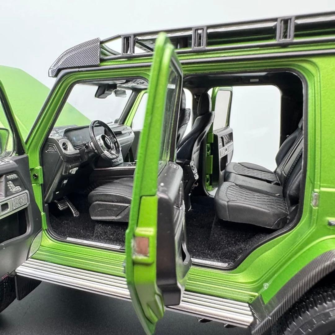 メルセデス・ベンツ Gクラス 1:18 スケールモデルミニカー