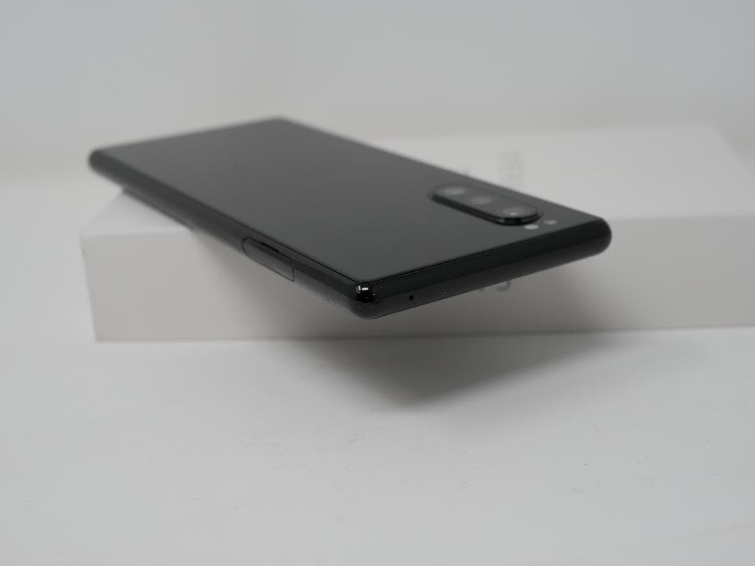 Sony Xperia 5 SIMフリー J9260 本体　128GB