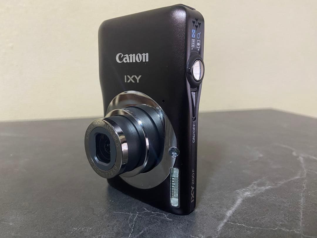 美品 Canon IXY 200F デジタルカメラ デジカメ
