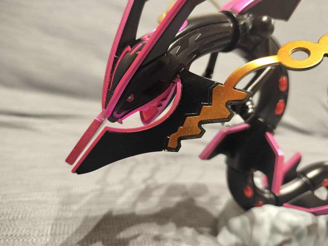 ポケプラ　暗黒のメガレックウザ 　全塗装　完成品