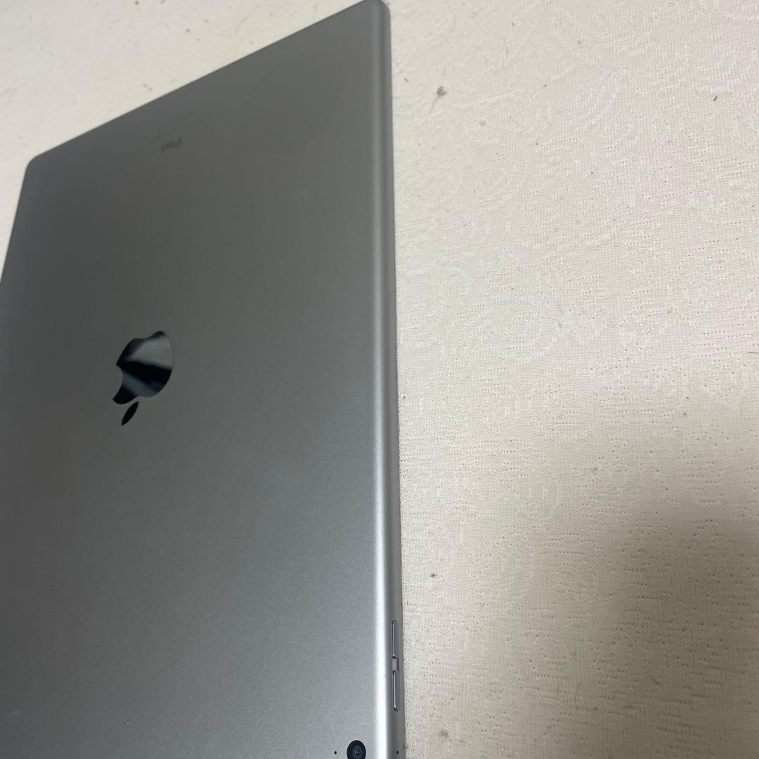 T*R様 iPad Pro (12.9インチ) 32GB バッテリー93%