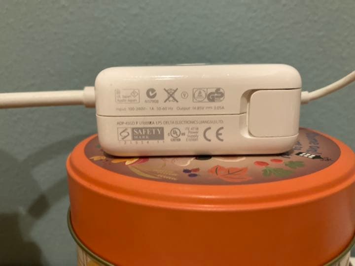 macbook 充電器