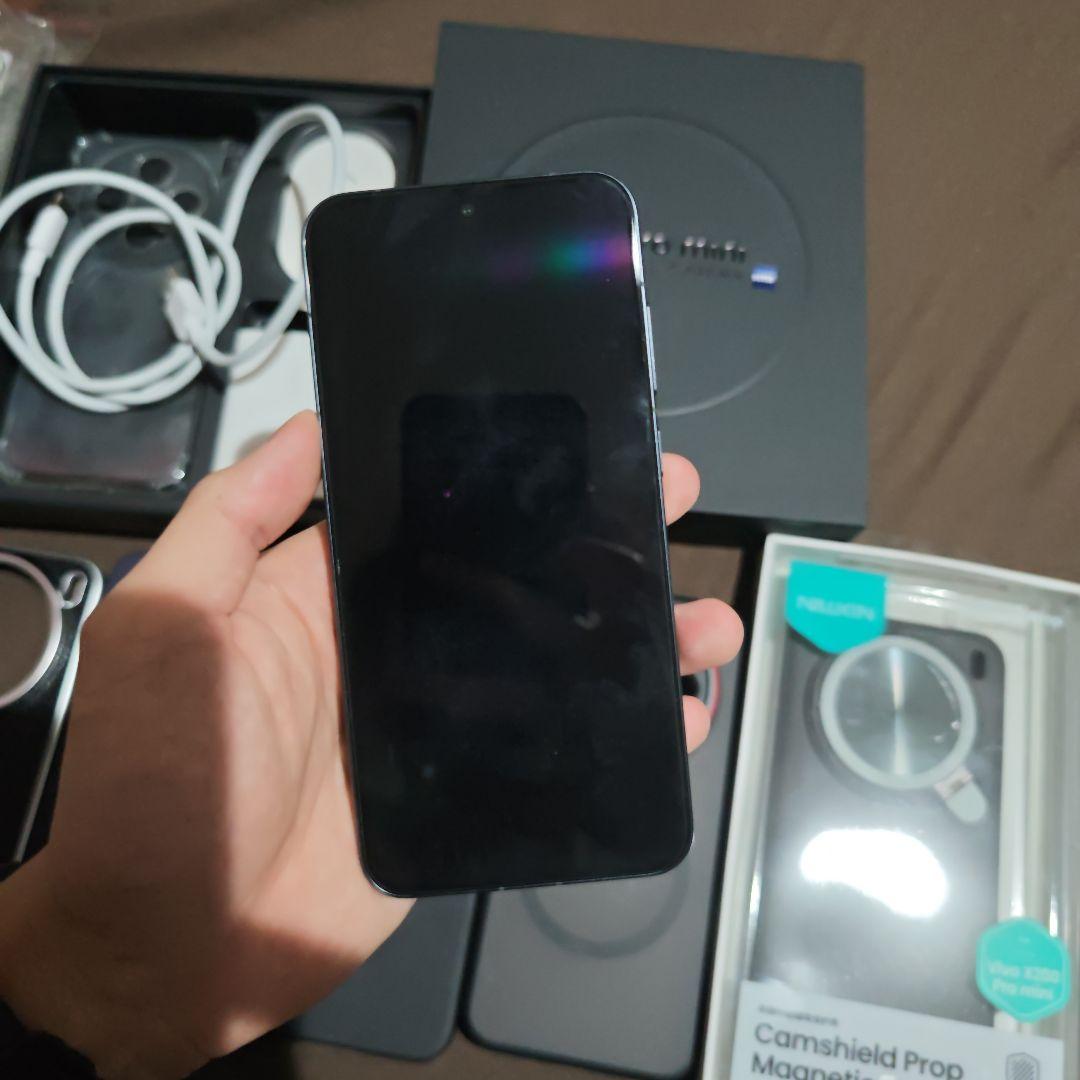 vivo X200 Pro mini シルバー 本体と付属品