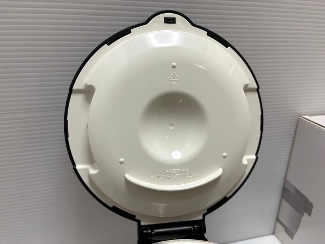 THERMOS　真空保温調理鍋 KBB-1600 未使用　素人自宅保管品