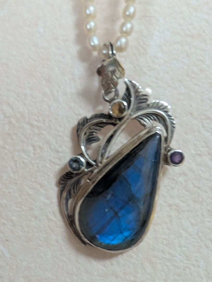 美品ブルーラブラドライト＆シルバーペンダントヘット　新品未使用