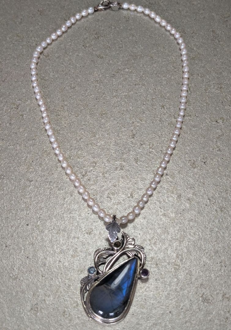 美品ブルーラブラドライト＆シルバーペンダントヘット　新品未使用