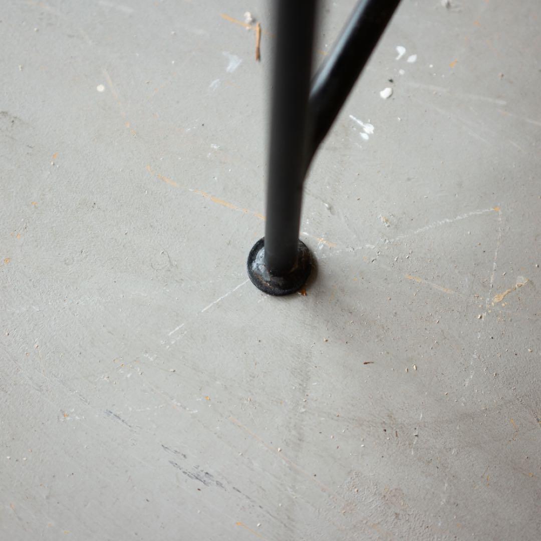 アイアン製スワールデザインベンチ