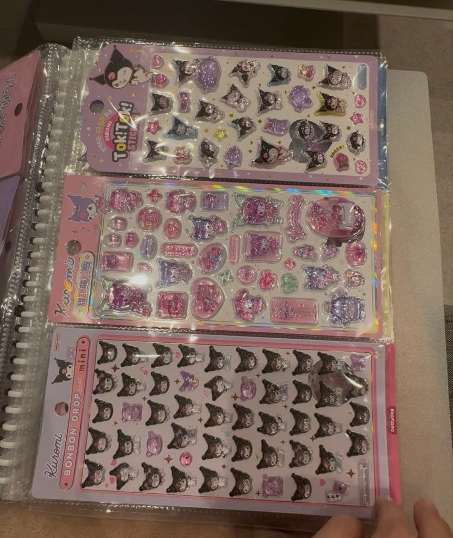 ボンボンドロップシール シール帳　完成品　ディズニー　サンリオ　含む