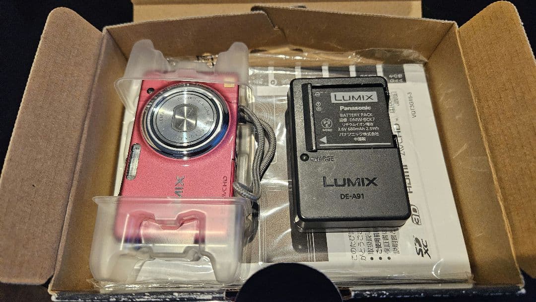 【動作確認済】Panasonic LUMIX DMC-FX77　デジタルカメラ