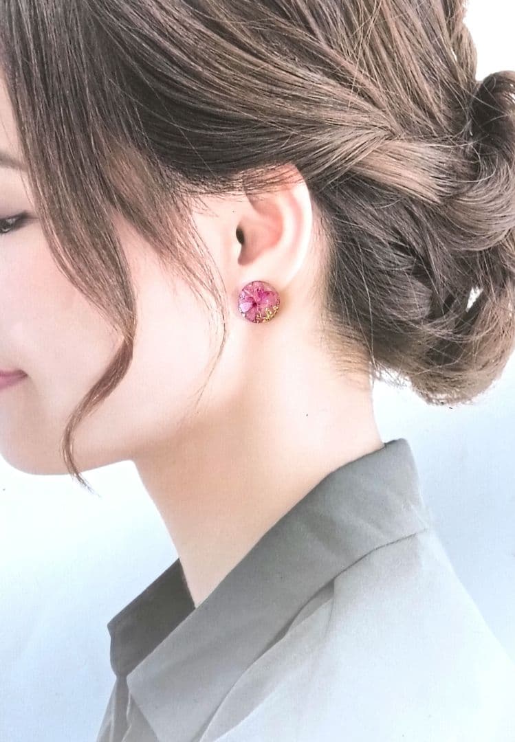 《ピンクベアー様お取置品》NO.1007 ピアス　イヤリング　紫陽花　金箔