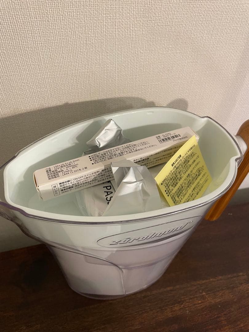 【未使用】ゼロピッチャー　2.4L 箱なし