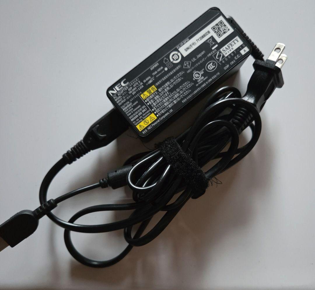 NEC LAVIE PC-NS300HAW ノートPC