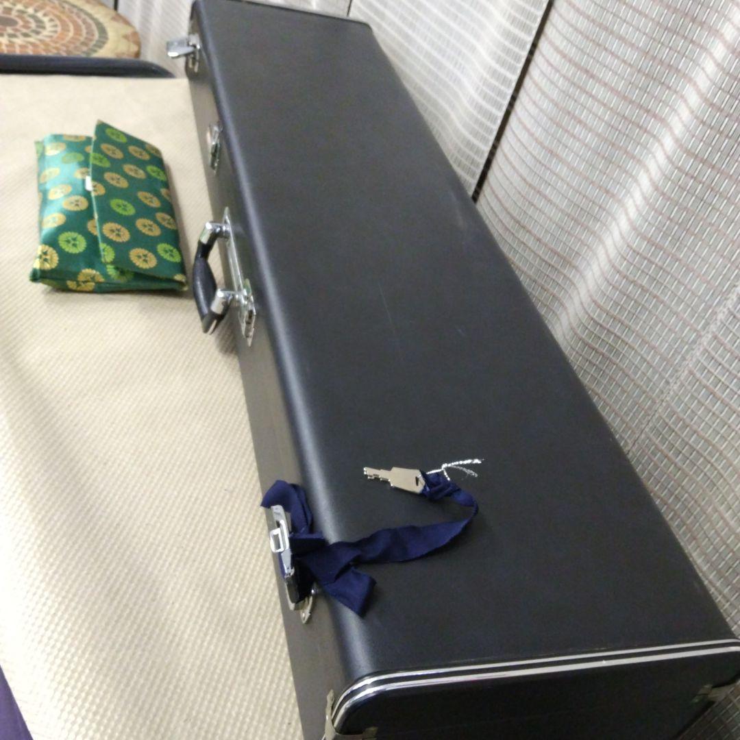 ☆期間限定特価！【三味線本体/和楽器/弦楽器/ハードケース付き/付属品あり】