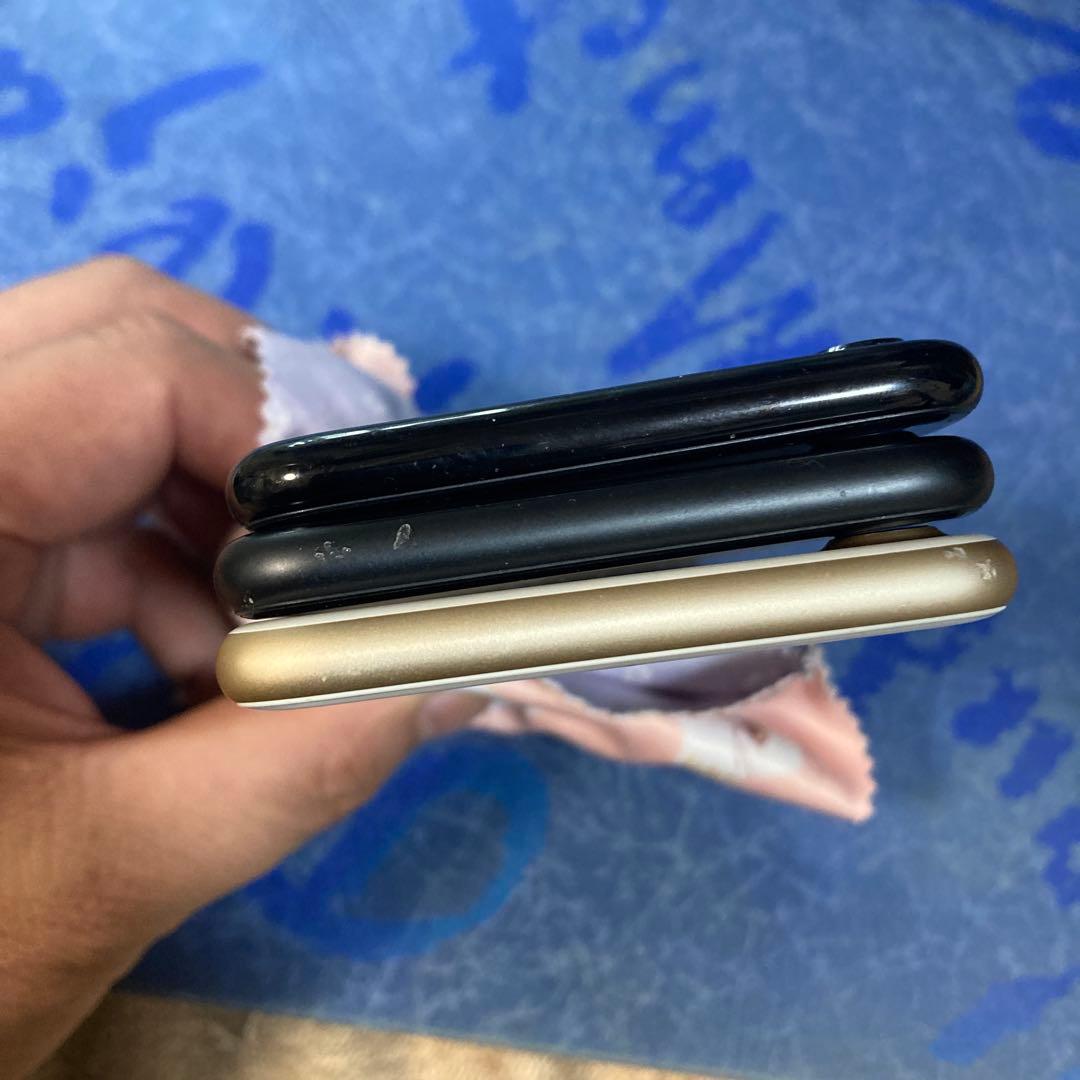 3台セット即購入可iPhone7⭐︎128GB 1台と32GB 2台⭐︎バラ売も可