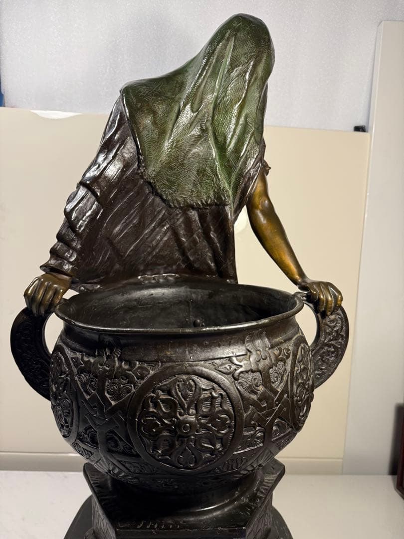 Arthur Waagen 《Arab Woman with Urn》H85cm