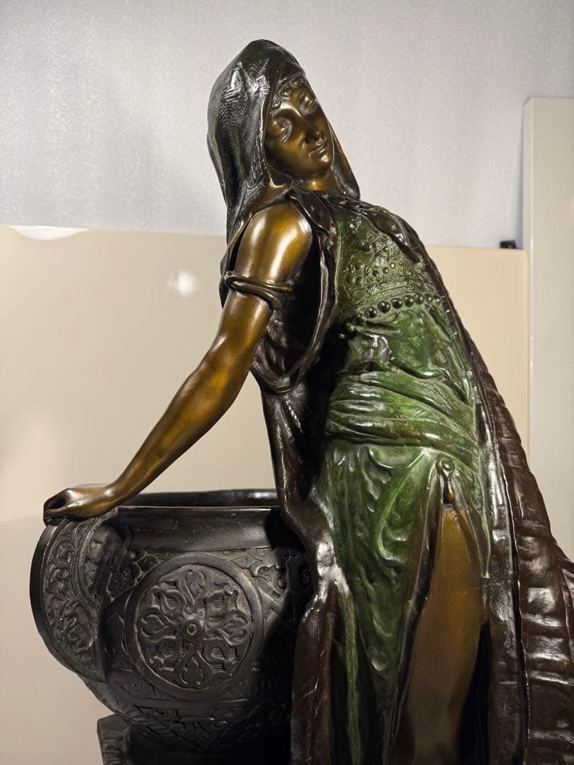 Arthur Waagen 《Arab Woman with Urn》H85cm