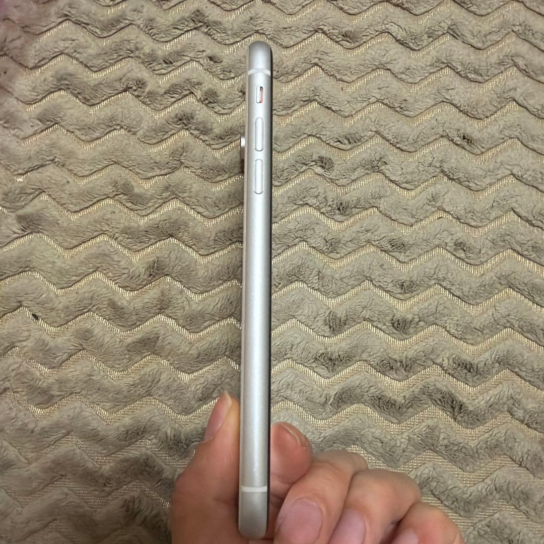 iPhone XR 128GB ホワイト 国内版SIMフリー