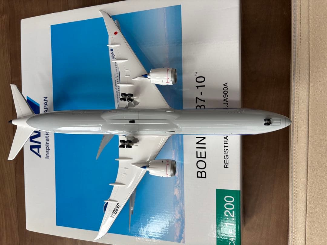 全日空商事　ANA Boeing 787-10 JA900A