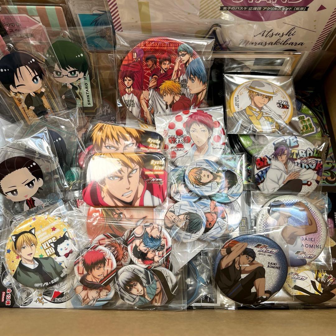 黒子のバスケ　グッズ　150点以上　まとめ売り　アクリルスタンド　缶バッジ