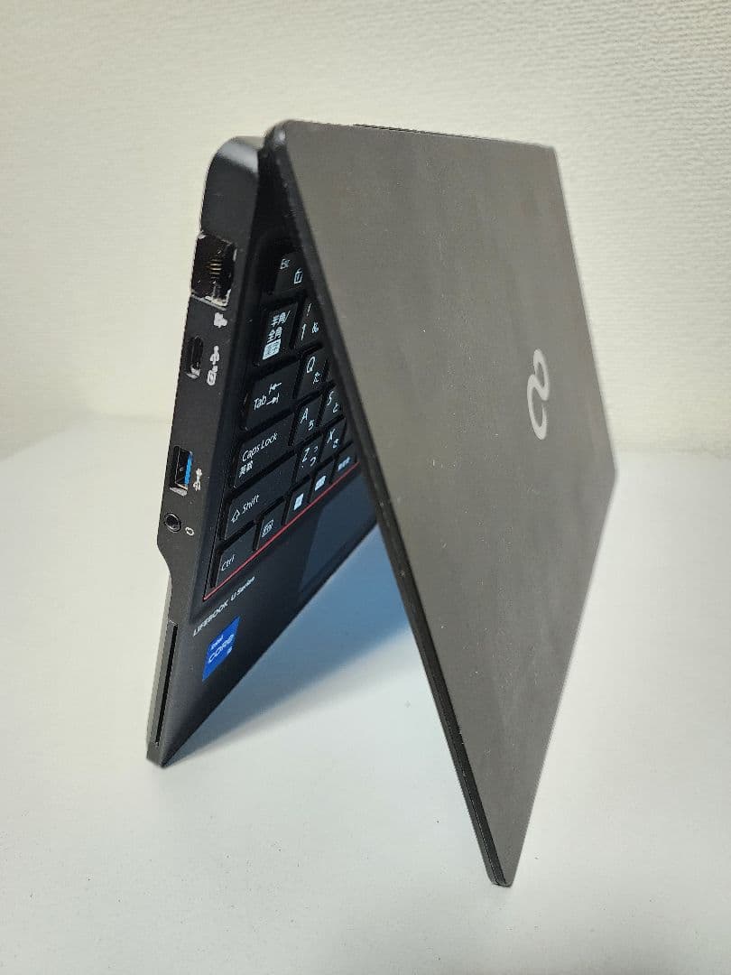 良品　軽量　富士通 LIFEBOOK　U6312　12世代i5/8GB/256G