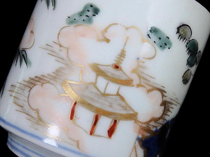 古伊万里　毘沙門亀甲紋に楼閣山水の図　猪口 のぞき　C371AS-fbua