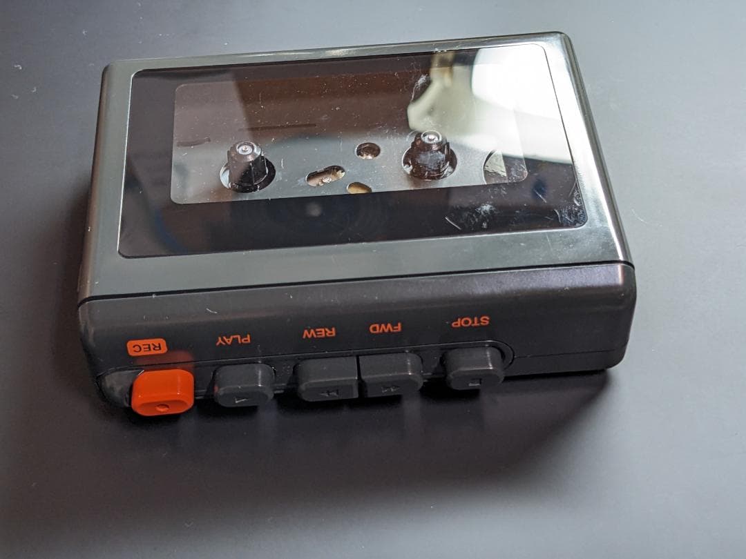RTM B-1000EW　カセットプレーヤー