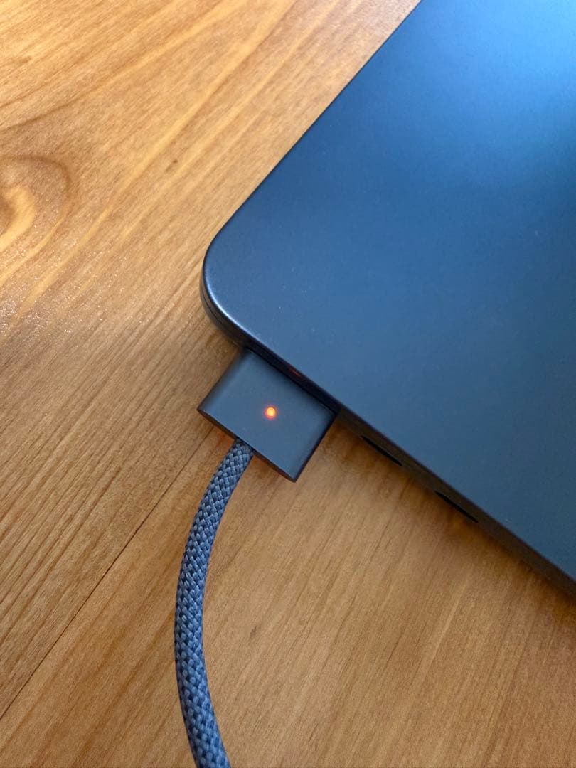 MacBook Air M2 ミッドナイト