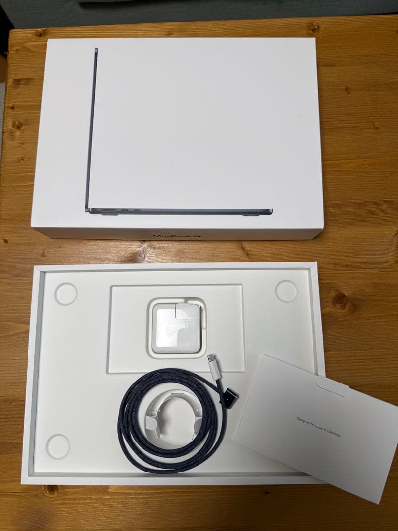 MacBook Air M2 ミッドナイト