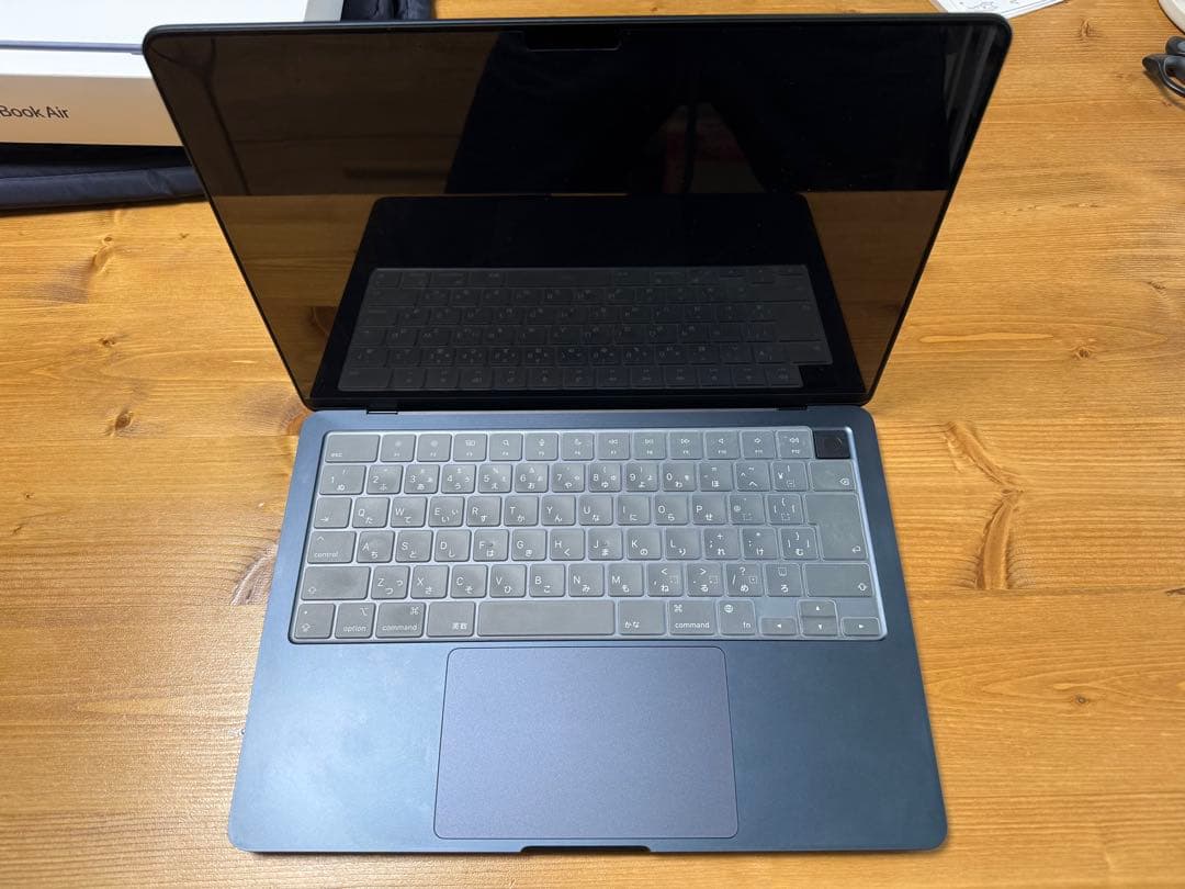 MacBook Air M2 ミッドナイト