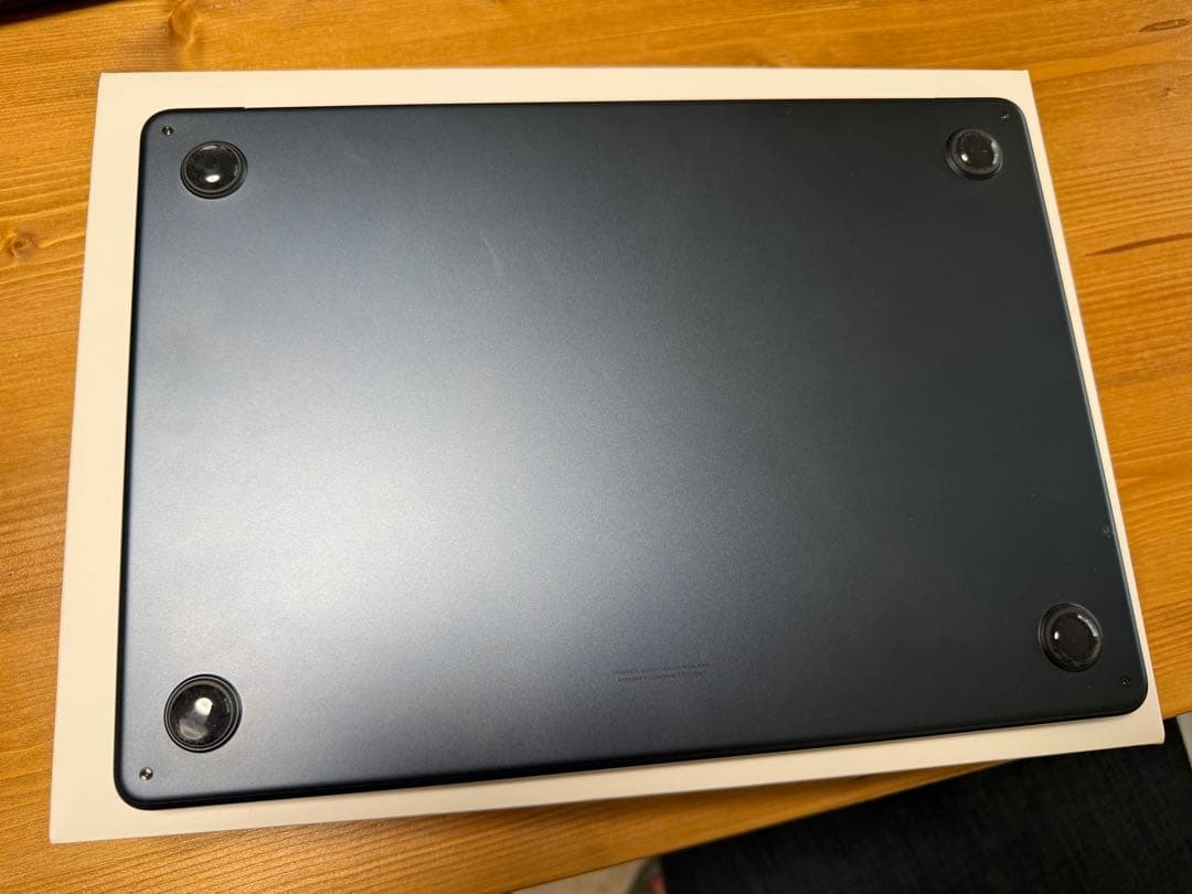 MacBook Air M2 ミッドナイト