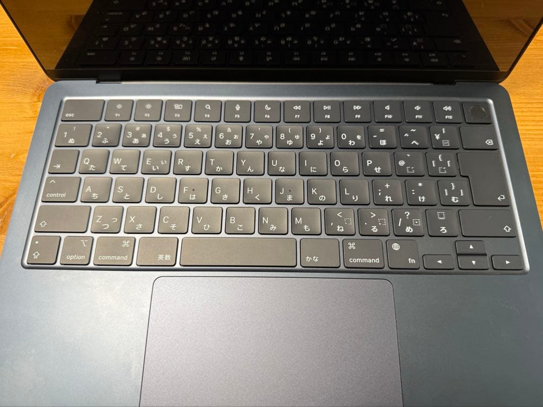 MacBook Air M2 ミッドナイト