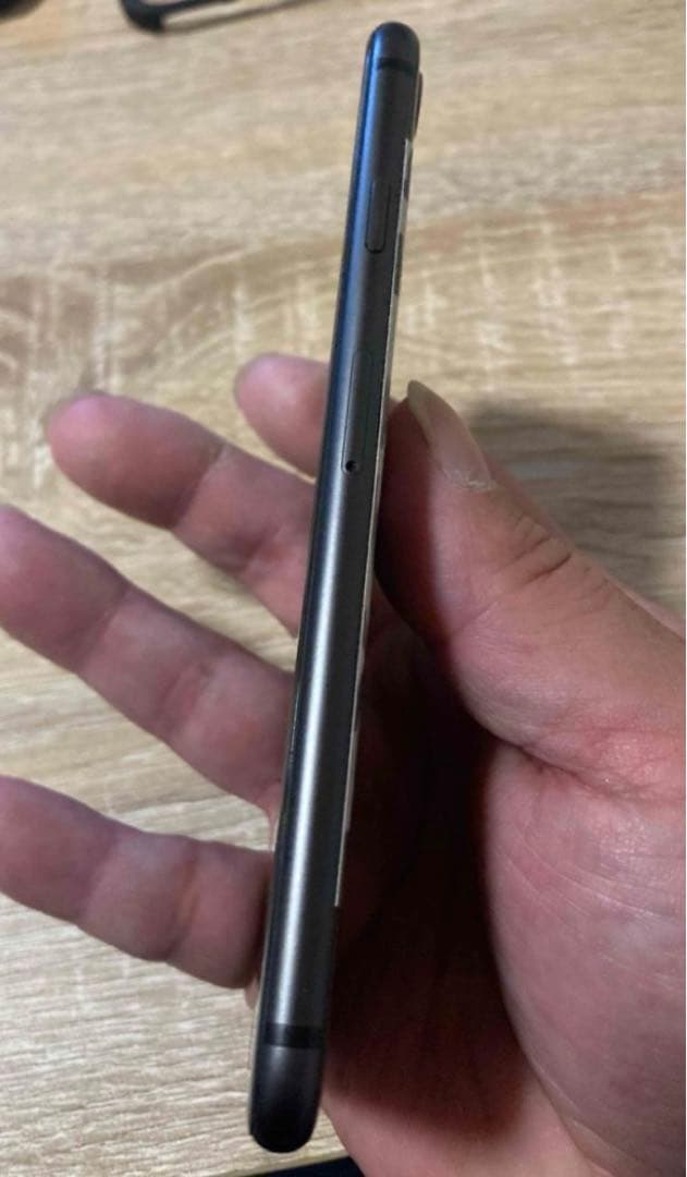 iPhone8 64スペースグレー 本体 バッテリー100%