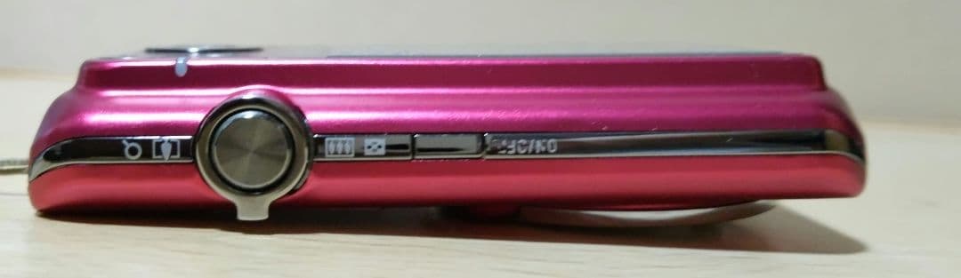 CASIO EXILIM EX-Z900 16.1MP コンパクトデジタルカメラ