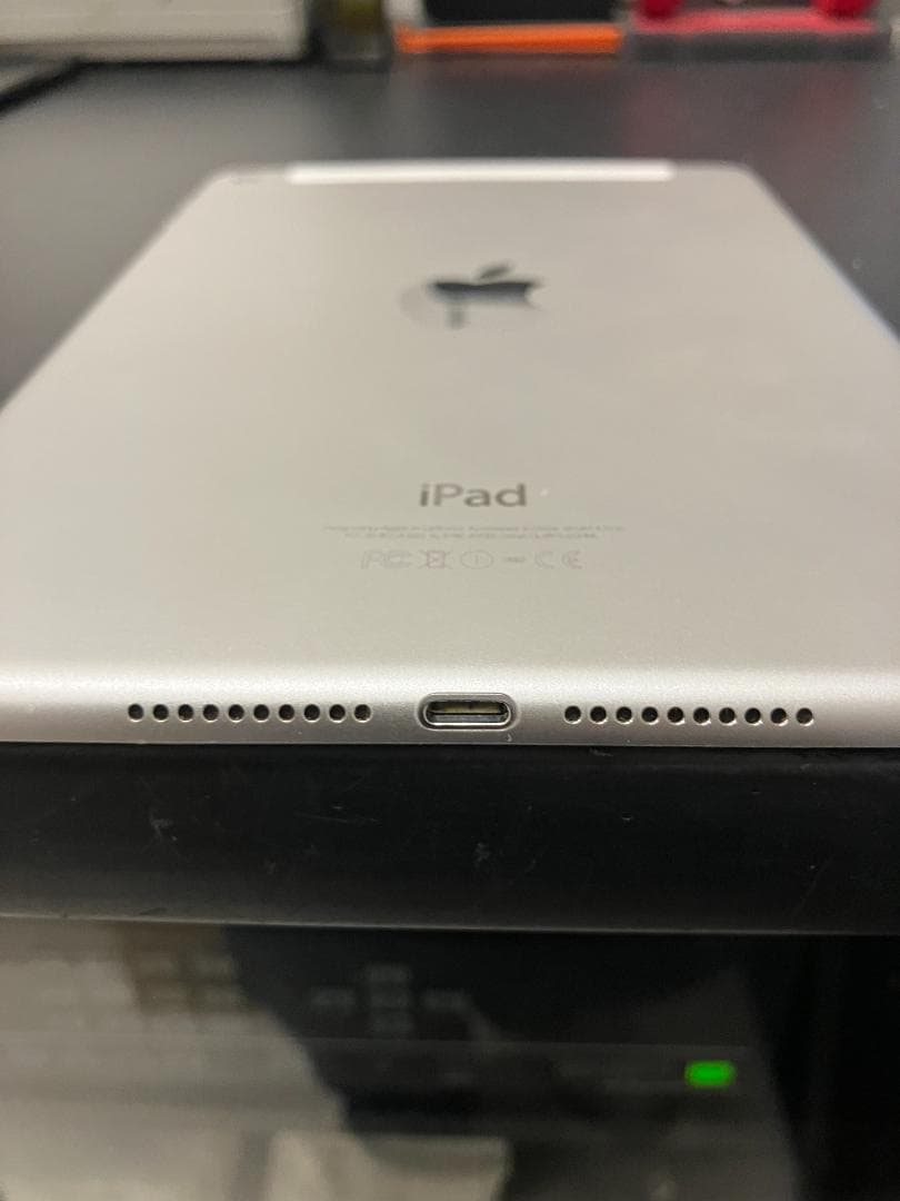 iPad mini 4シルバー Pencil付き