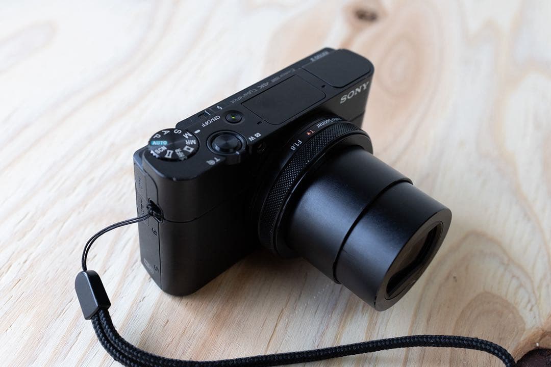 SONY RX100Ⅴ（M5）+オマケ多数　コンパクトデジタルカメラ
