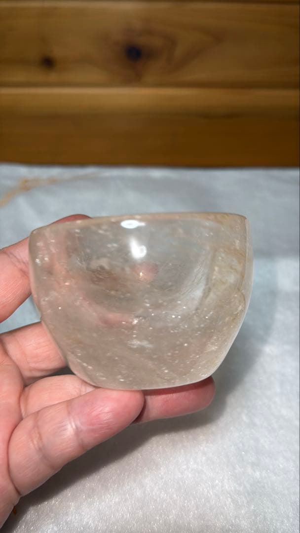②天然本水晶 浄化皿 手磨き リモナイト共生 小鉢 コップ 水晶水エッセンス作り