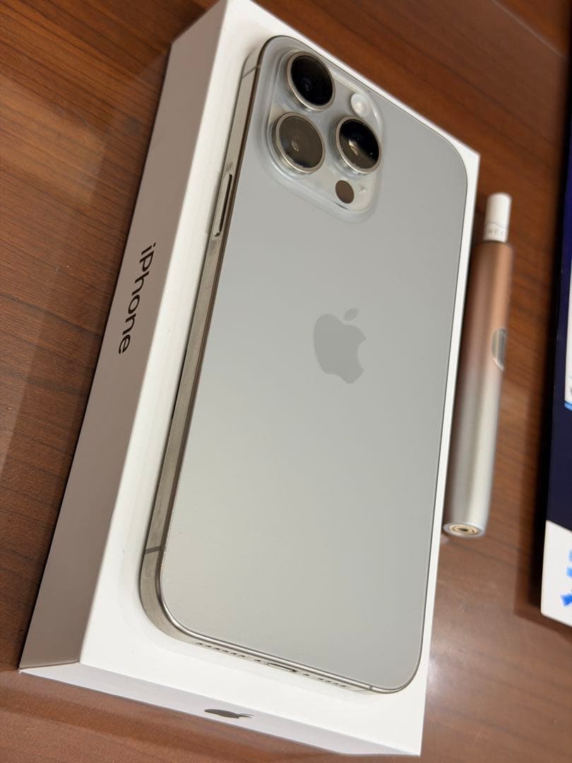 【正規品】iPhone 15 Pro Max 256GB傷なし