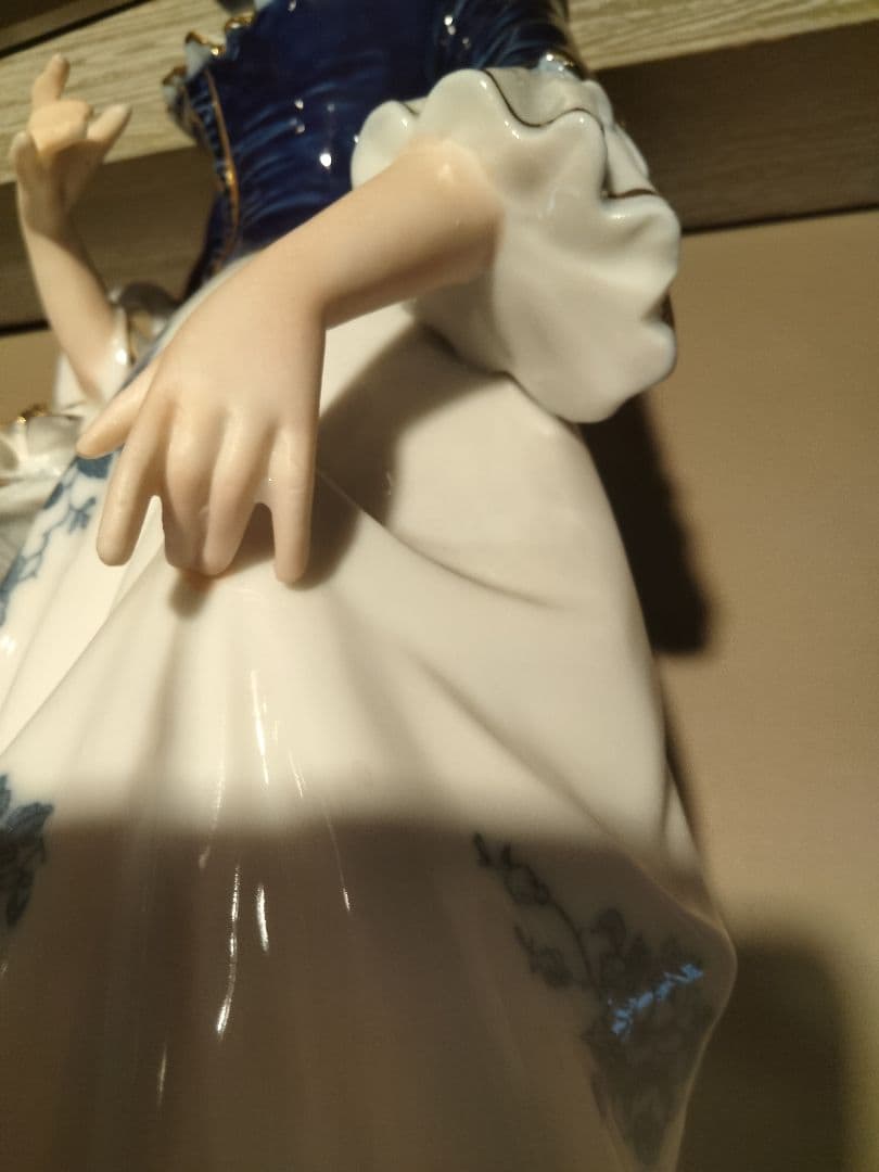 磁器demain ドマン貴婦人磁器人形イタリア製高級感あり+ドマンオルゴール人形