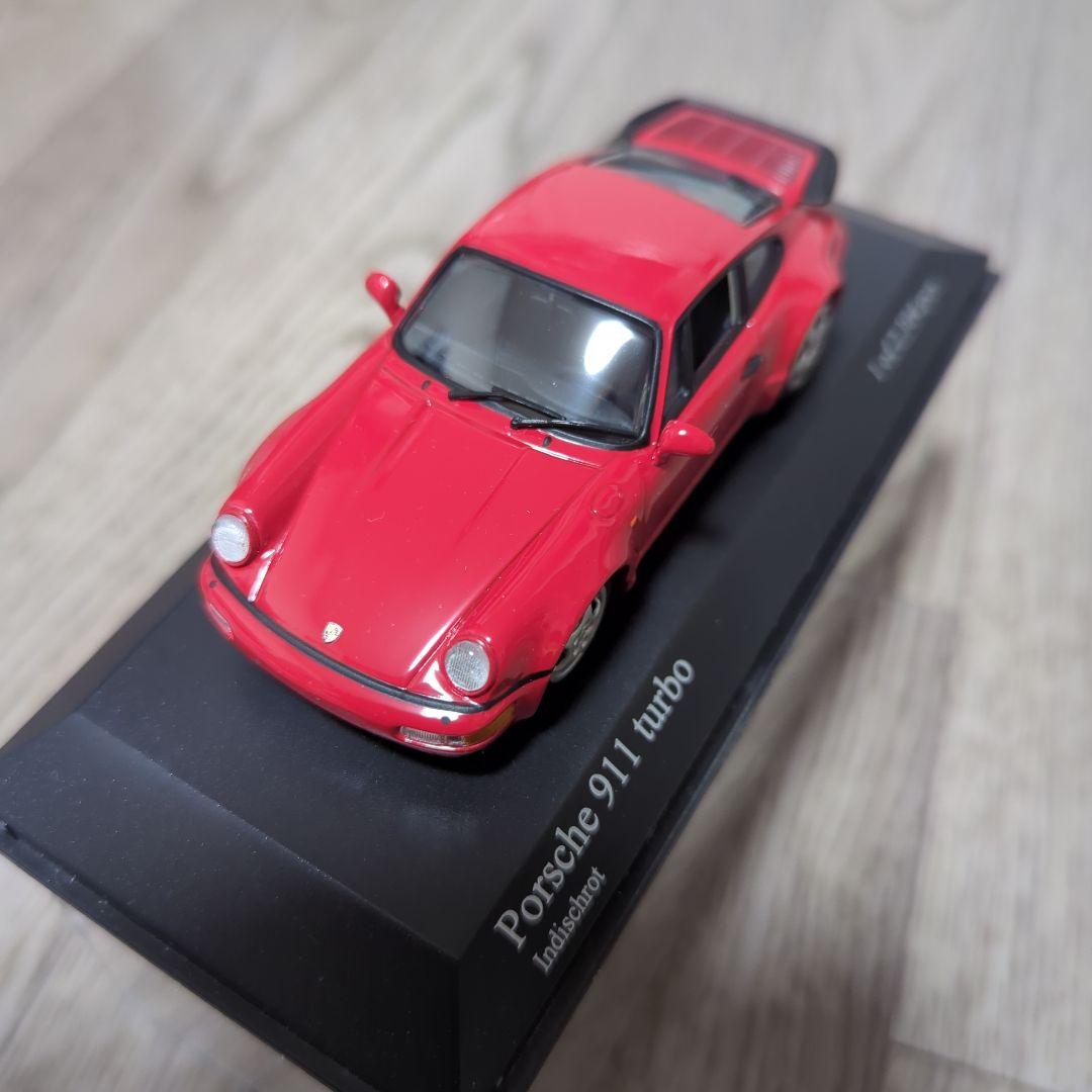 Porsche 911 turbo ミニカー 限定版 赤